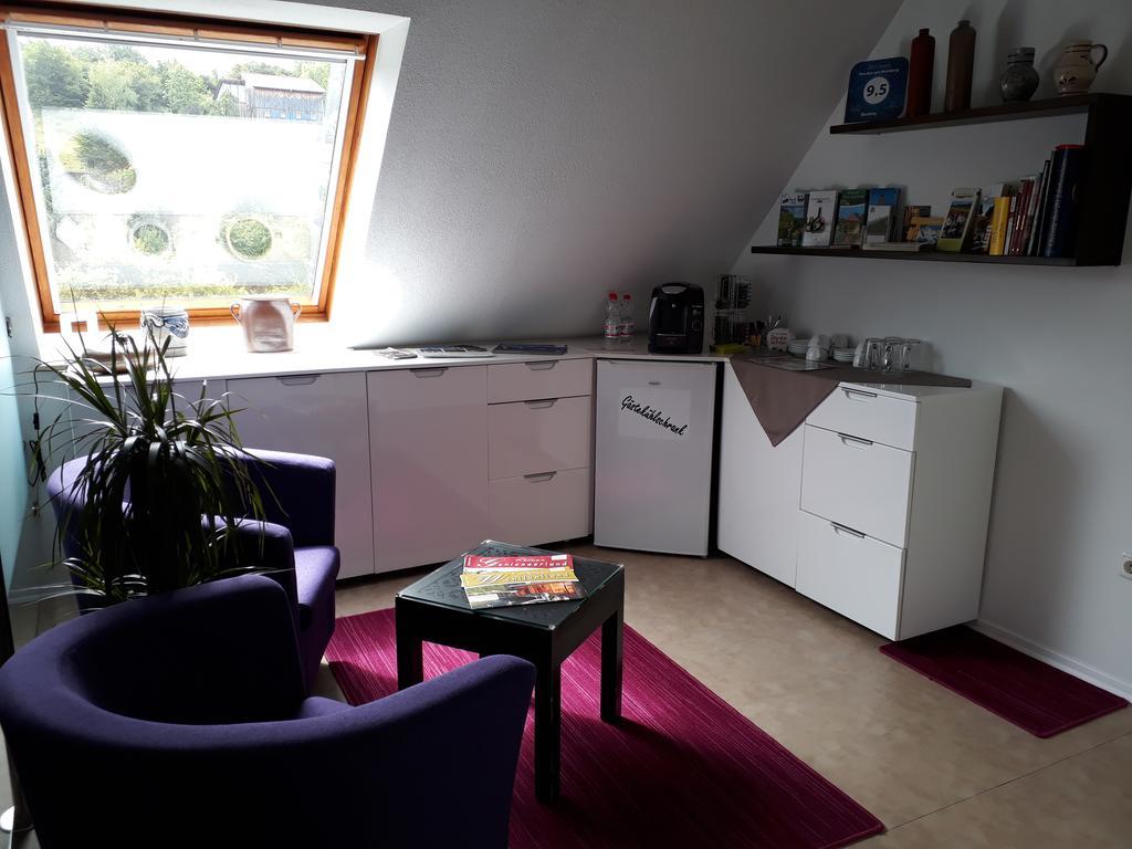 Pension Am Weinberg Bed & Breakfast Mainstockheim Bagian luar foto