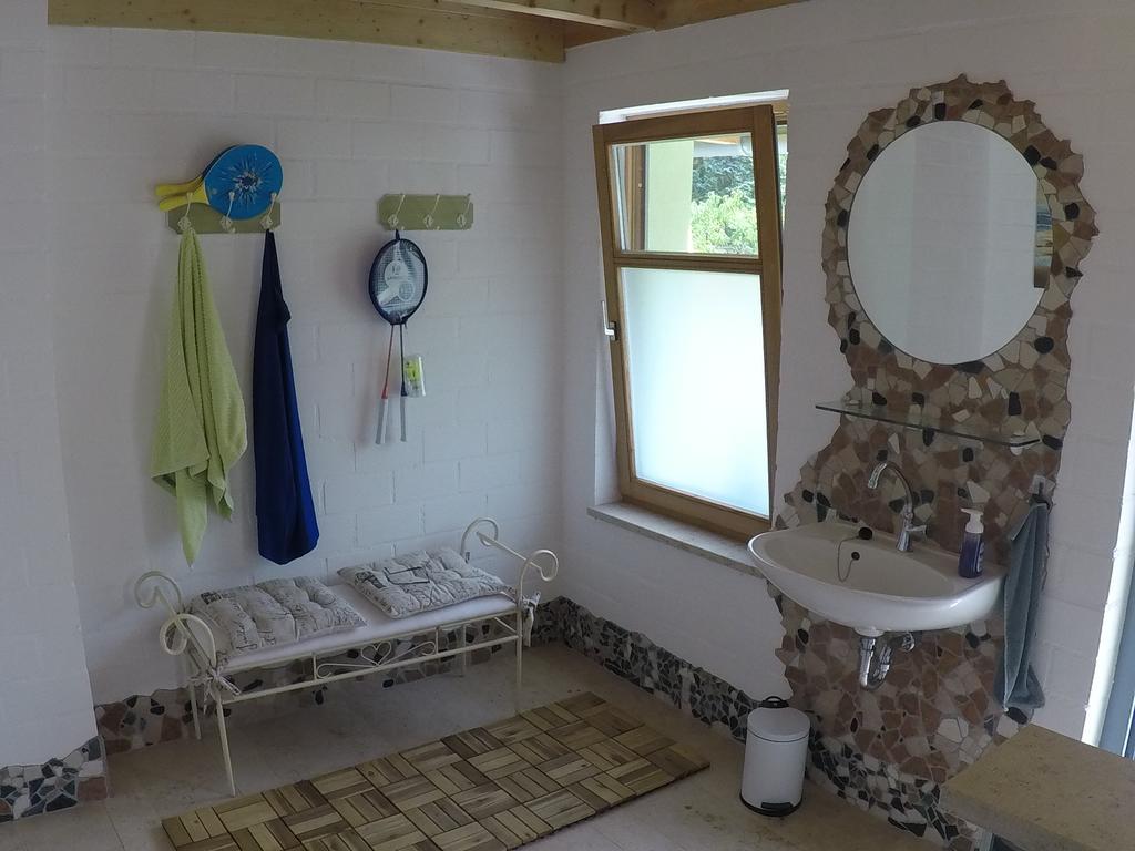 Pension Am Weinberg Bed & Breakfast Mainstockheim Bagian luar foto