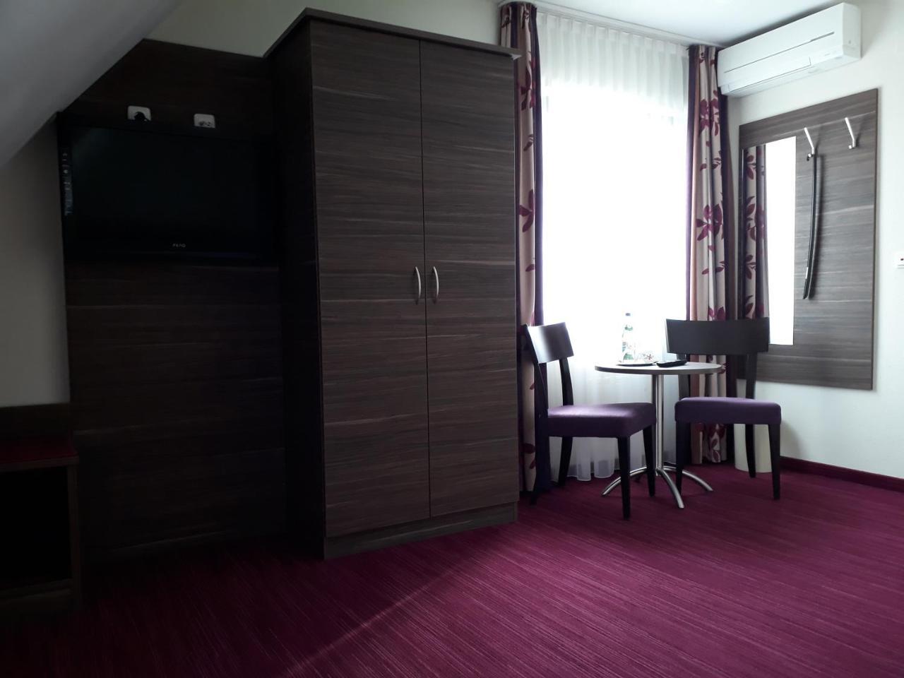 Pension Am Weinberg Bed & Breakfast Mainstockheim Bagian luar foto
