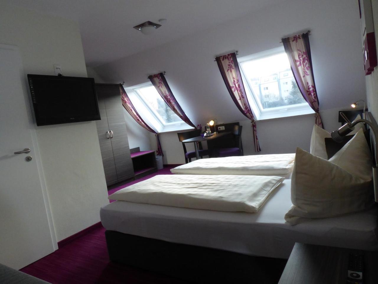 Pension Am Weinberg Bed & Breakfast Mainstockheim Bagian luar foto