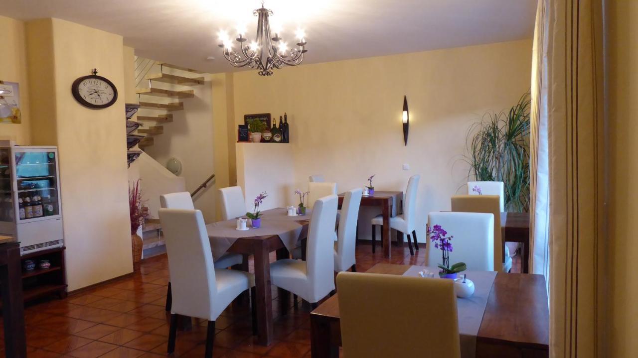 Pension Am Weinberg Bed & Breakfast Mainstockheim Bagian luar foto